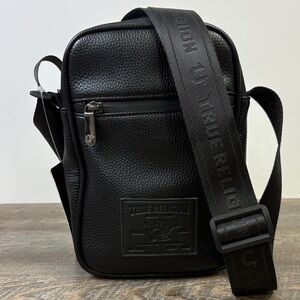 True Religion “Newal Max” Black Crossbody Bag – NWT – MSRP $50
